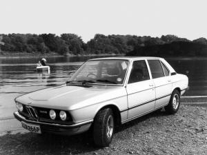 BMW 528 Sedan 1975 года